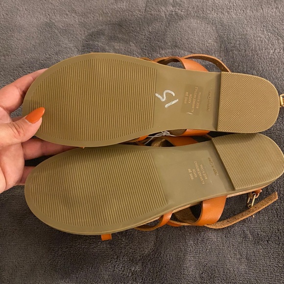 Sandals - Picture 2 of 2